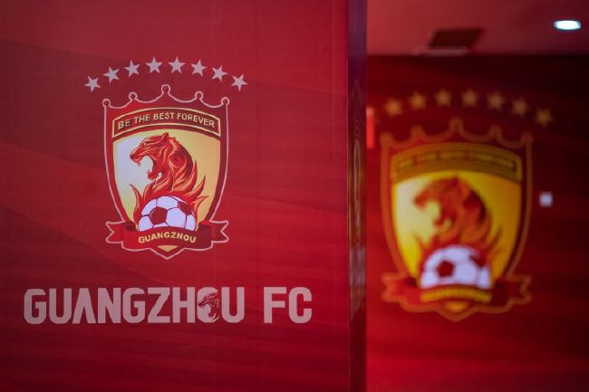 但在这一个11月，电影市场将迎来多部受国际电影节奖项加持的文艺影片，以及较大体量的商业类型影片，让档期