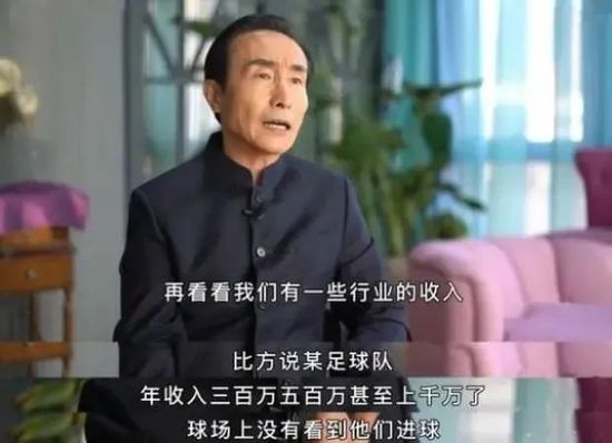 拍摄现场变荷兰弟粉丝见面会2025-08-04 《穿普拉达的女王2》开拍 安妮·海瑟薇解锁四造型2025-07-22 基里安·墨菲《浴血黑帮》曝路透 出淤泥而不染！